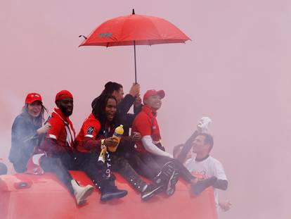 Ligue 1 - Lille receive Ligue 1 trophy