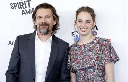 Zvijezda 'Stranger Thingsa' opet snima film sa slavnim ocem: Na meti kritika su zbog nepotizma