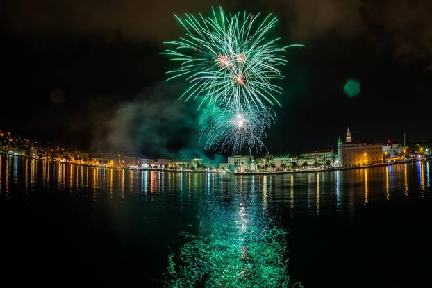 Split: Vatromet povodom proslave Sv Dujma, zaštitnika grada Splita