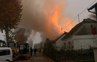 VIDEO Izgorjela kuća u Čepinu, vatrogasci su pronašli tijelo...