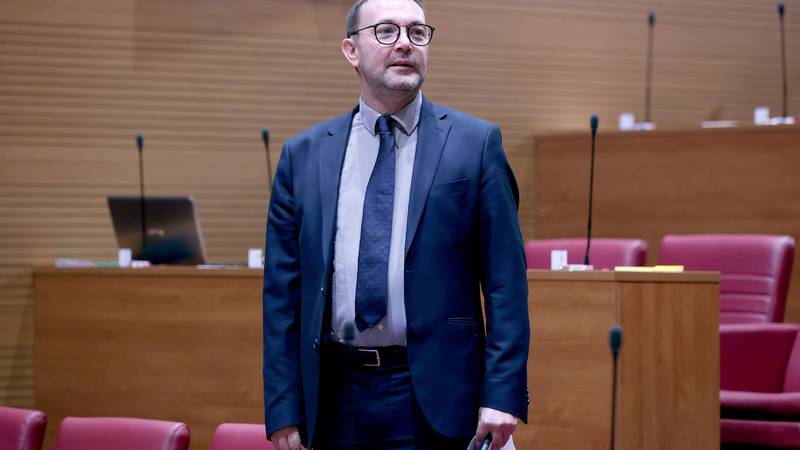 Bauk: Chat Control su povukli u EU, Vlada mora objasniti zašto su htjeli ovaj masovni nadzor