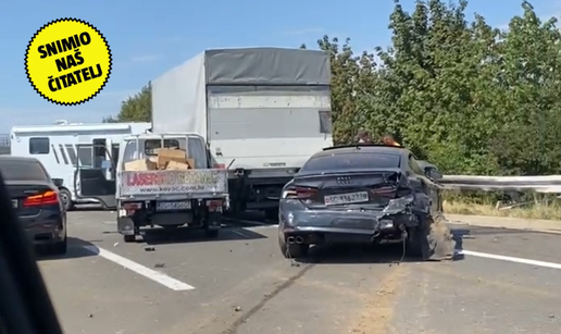 VIDEO Pet vozila sudarila se kod Bregane: Jedan čovjek ozlijeđen