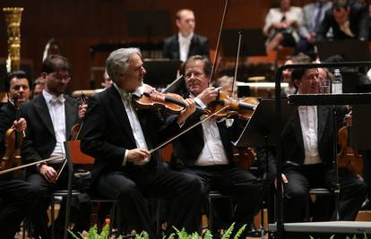 Bečka filharmonija izbacila je trag nacista iz Raderzky marša