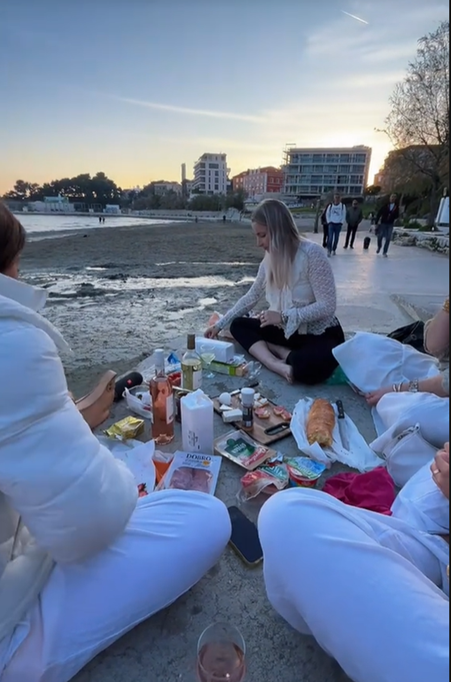 VIDEO 'Piknik iz horora' na Bačvicama: Stranci uživali, a onda je krenula svađa sa ženom