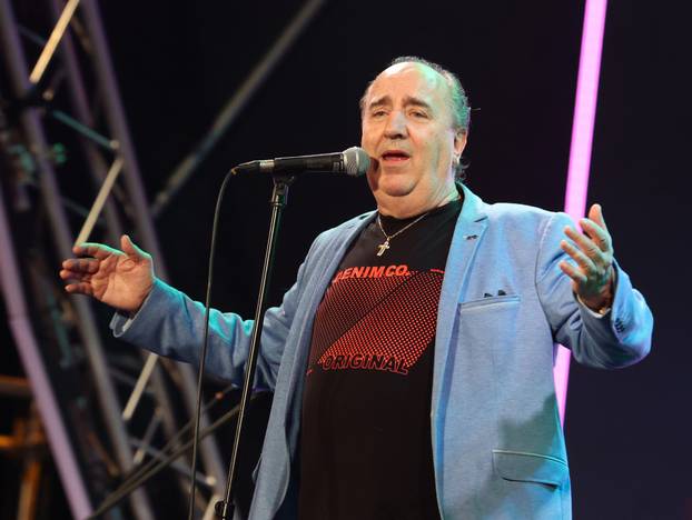 Vodice: Prve ve?eri 17. CMC festivala koncert je održao Mladen Grdovi?