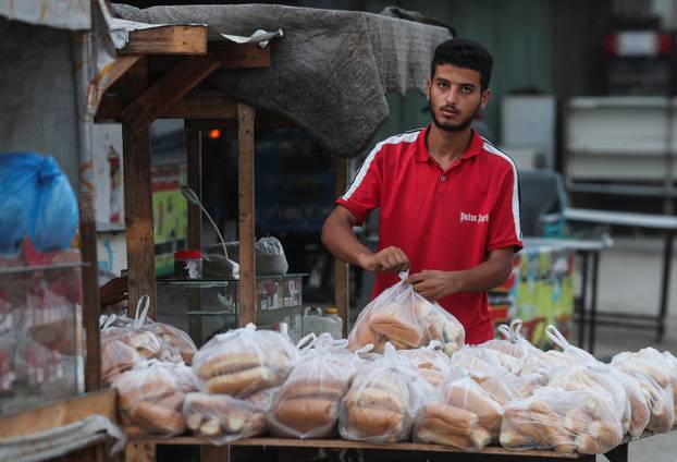 Reactions after Trump announced that Israel and Hamas agreed on the first phase of a Gaza ceasefire, in Khan Younis