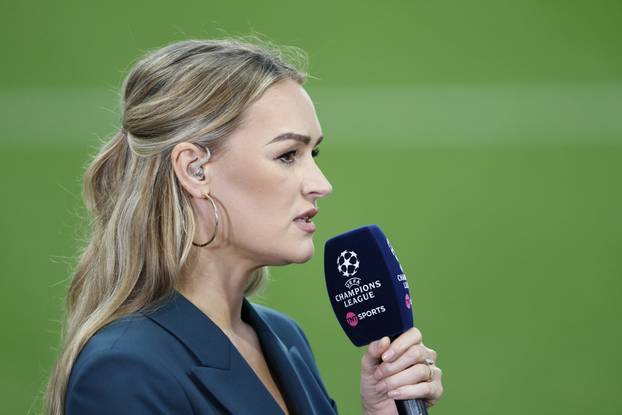 Newcastle United v Barcelona - UEFA Champions League - League Phase - St. James' Park