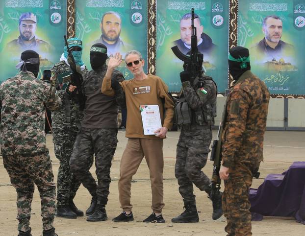 FOTO Hamasovi taoci konačno su na slobodi nakon gotovo 500 dana pakla. Neprepoznatljivi su