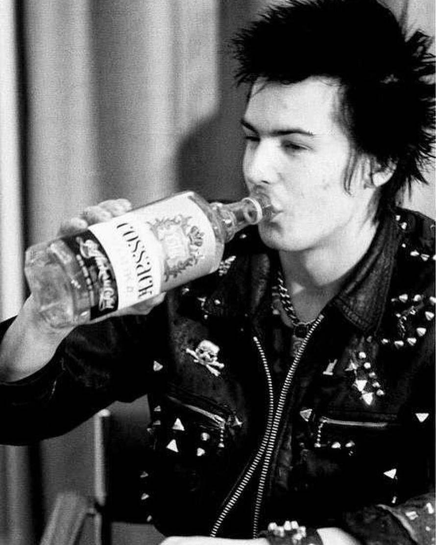 Sid Vicious se predozirao istog dana kad je izašao iz zatvora...