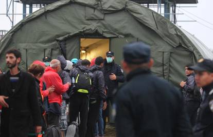Napravili naselje s 200 šatora: Ljude smještaju u Opatovac