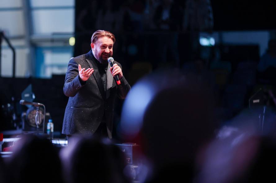 Frankfurt: Hrvatska noć u Suwag Energie Areni