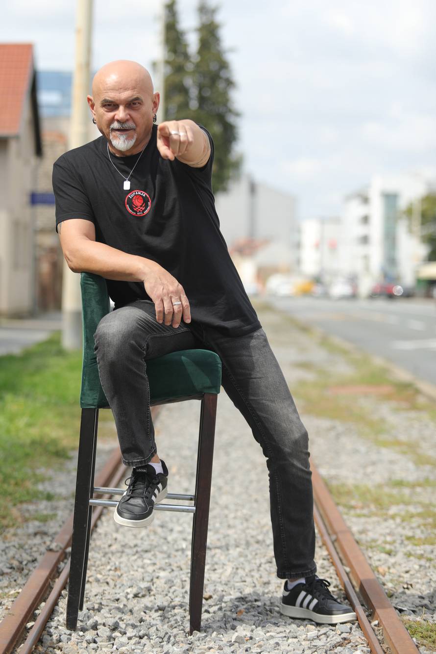 Osijek: Glazbenik Pero Galić