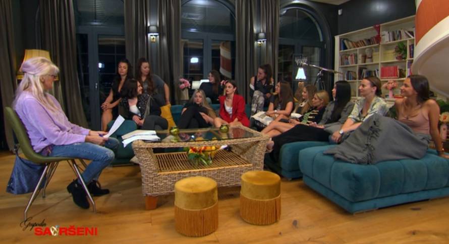 Samozatajna Dijana raskopčala 'Savršenom' košulju i ispipala ga: 'Nešto mi je falilo, nije to to'