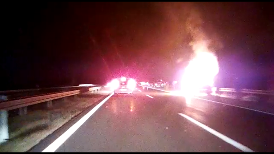 Požar na autocesti: 'Auto im se zapalio u vožnji. Bili su u šoku'