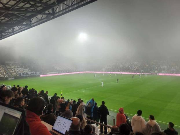 FOTO Nezapamćeni potop na Rujevici! Pogledajte zašto se utakmica nije mogla završiti
