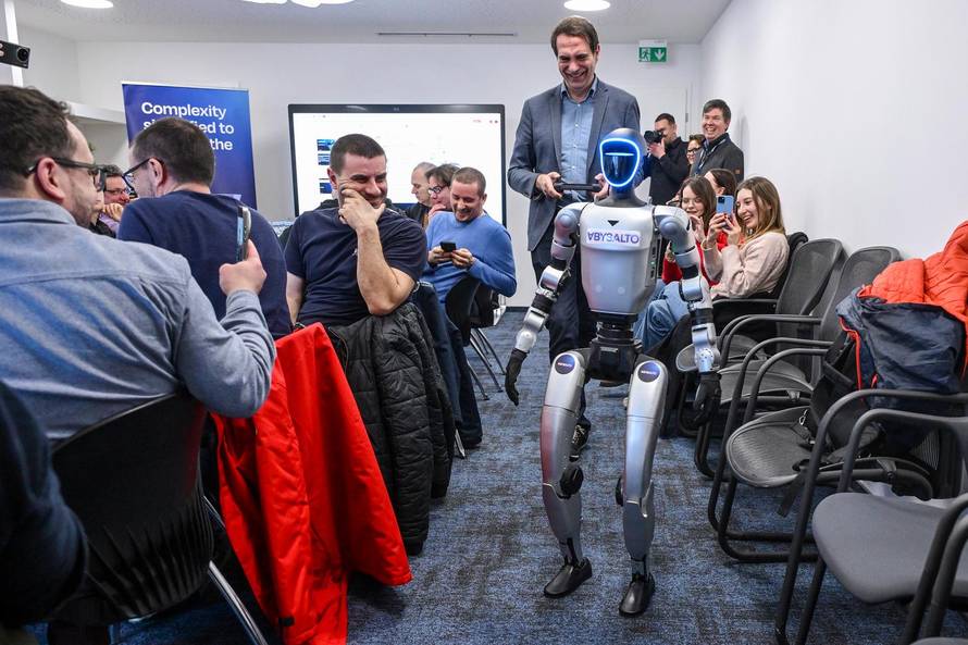 Zagreb: Brunch tvrtke Abysalto na kojem je predstavljen humanoidni robot 