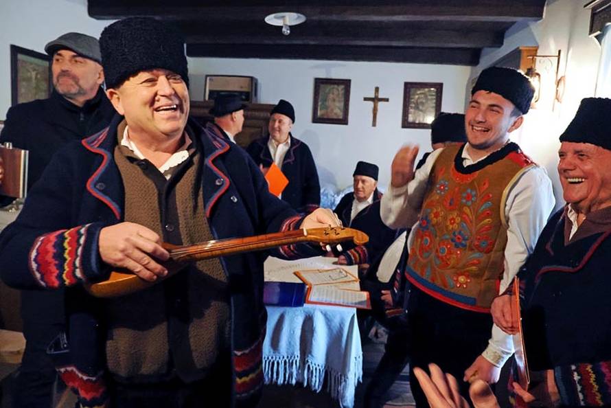 Božić u Srijemu 2025. - Nijemci i Vinkovci pružaju čaroliju blagdana