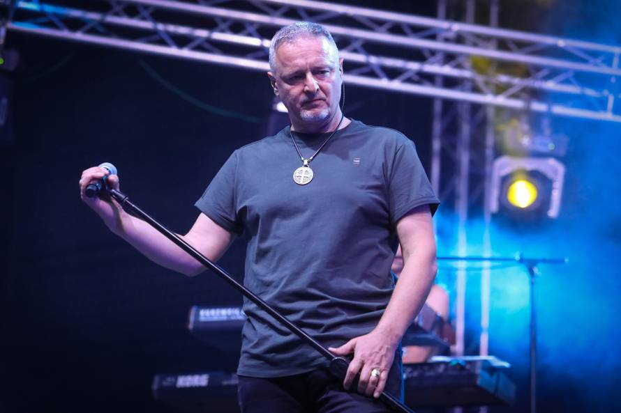 Ljudi nude stanove, sobe i garaže na dan Thompsonovog koncerta. Cijene? I do 1800 eura