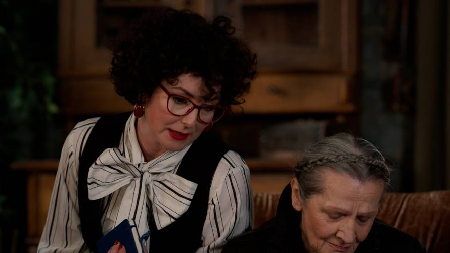 Što vas večeras očekuje u seriji 'Kumovi'? Goran u Bracinoj sobi nailazi na misterioznu djevojku