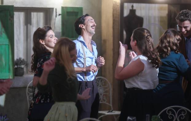 Zagreb: Obilazak kulisa i druženje s glumcima nove serije Divlje p?ele