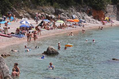 FOTO Uživanje na plaži u Rijeci