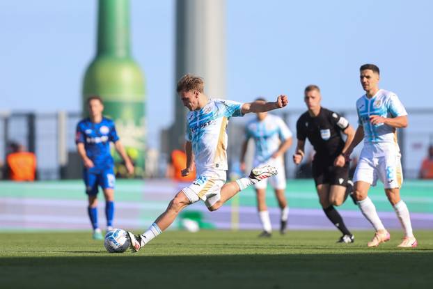 Rijeka: Toni Fruk zabija drugi gol za Rijeku u susretu sa Slaven Belupo