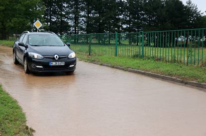 Beli Manastir: Nakon obilnih kiša nekoliko ulica poplavljeno