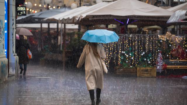 Kišovit i hladan dan u Zagrebu