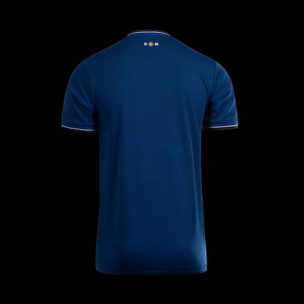 FOTO Dinamo prvi put zaigrao u četvrtom dresu! Dizajnirao ga je autor himne Bad Blue Boysa