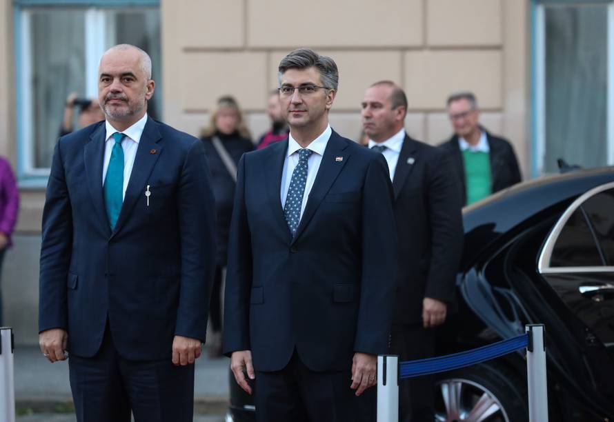 Plenković i Rama potpisali su Deklaraciju o partnerstvu