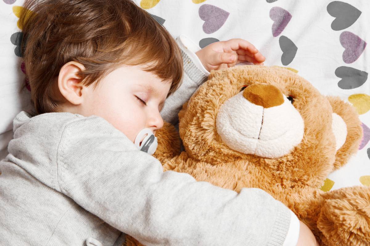 Koliko sna treba djeci do pet godina i kako ih uspavati čak i kada ne žele ići na spavanje?