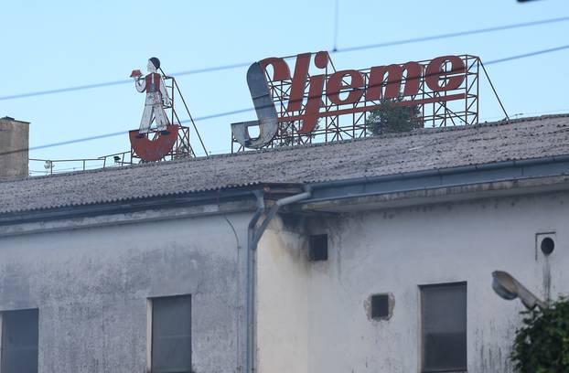 Zagreb: Požar u objektu bivše tvornice Sljeme