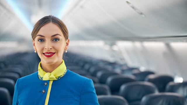 Stjuardesa objasnila zbog čega putnike 'odmjere' pri ukrcaju