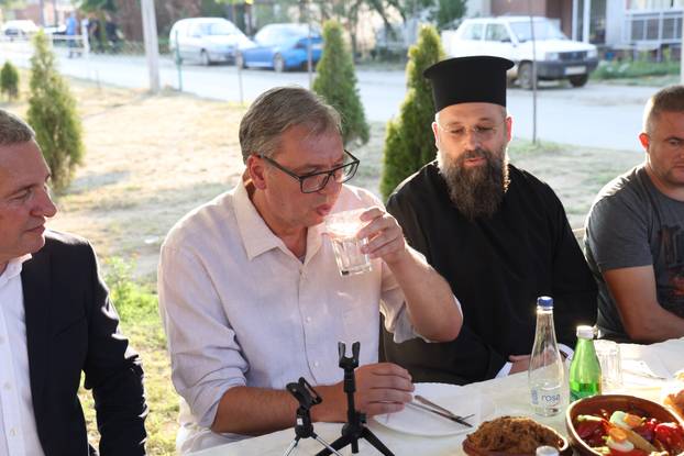 Aleksandar Vučić u obilasku je Jablaničkog okruga