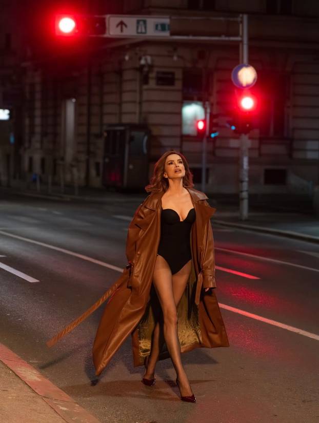 FOTO Novo izazovno izdanje! Pogledajte u čemu je Severina prošetala centrom Zagreba...