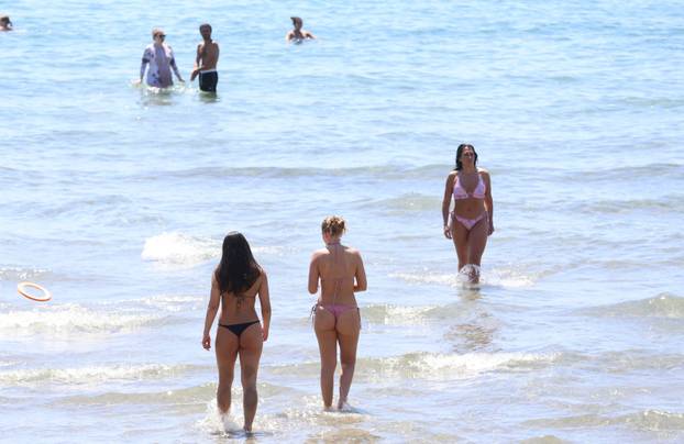 Splitske plaže pune su kupača 