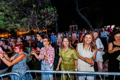 FOTO Nina Badrić imala koncert u Splitu: Pogledajte atmosferu