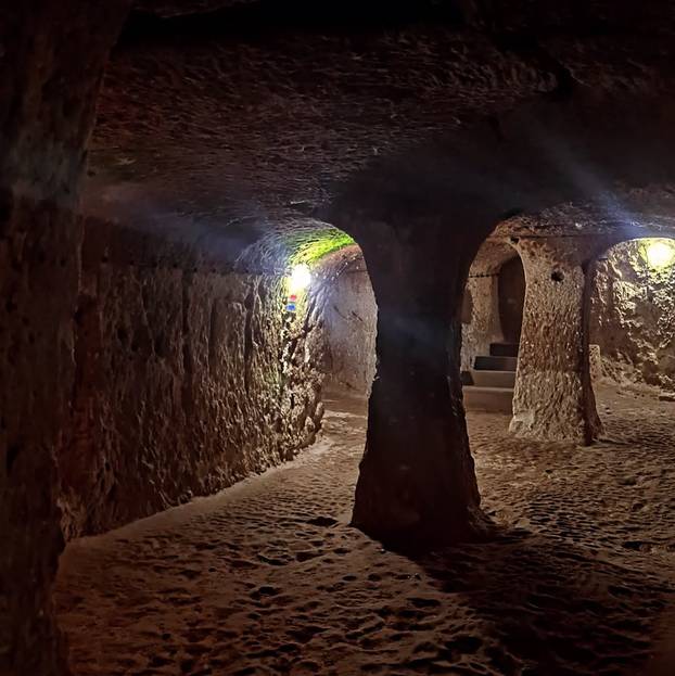 Derinkuyu je najveći podzemni grad svijeta, dubok 85 metara, a u njega stane 20.000 ljudi