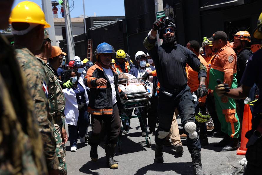 Night club's roof collapses in Santo Domingo