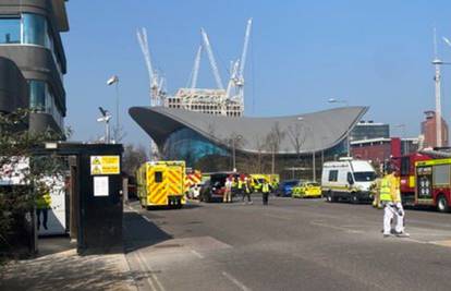 Zbog curenja klora na bazenu u Londonu evakuirali su 200 ljudi