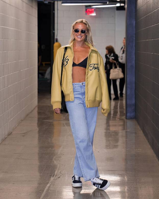 FOTO Ona je 'žena s farme', a jednim potezom osigurala si je milijune. E da, fotić ju obožava