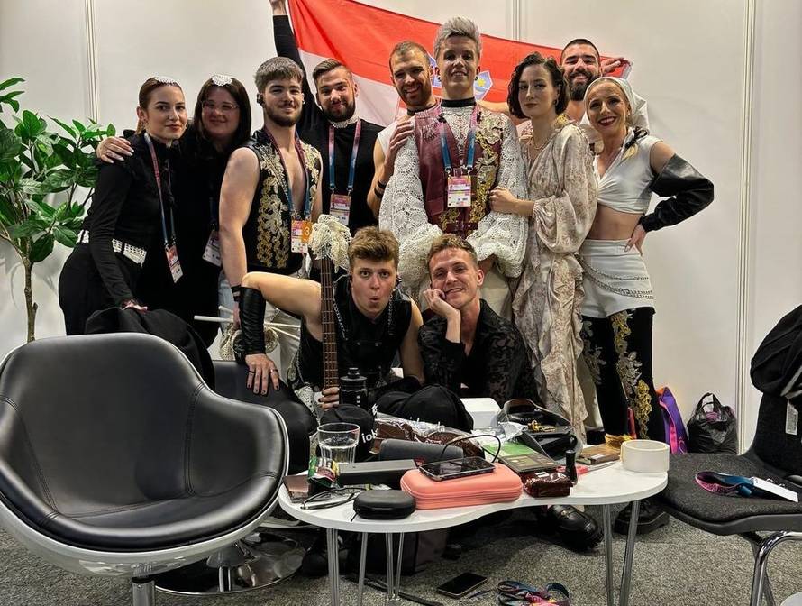 Lasagnu je na Doru nagovorio prijatelj, a njegov najmlađi član benda vratio se u školske klupe