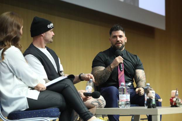 Zagreb: Glumci Josh Herdman i Stainslav Yanevski posjetili Sferacon