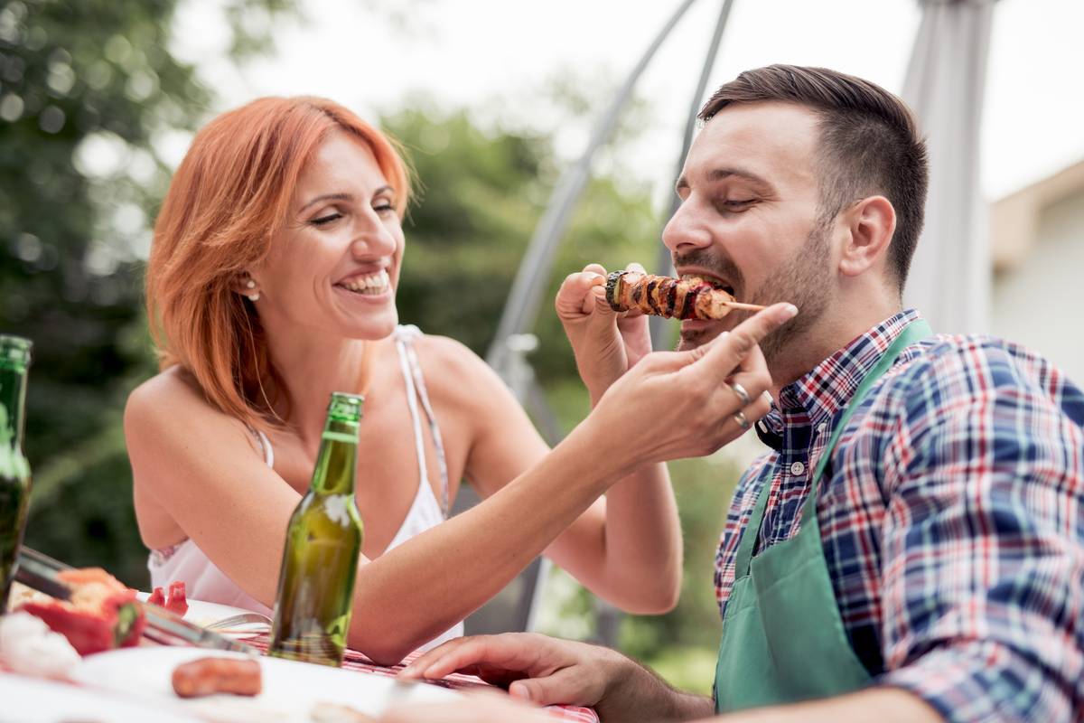 Tražite mjesto na kojem ćete u hladu uživati u najboljem roštilju? Dođite na Chill&Grill!