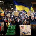 Skupovi potpore Ukrajini širom svijeta, Moskva Rusima brani prosvjede zbog 'pandemije'