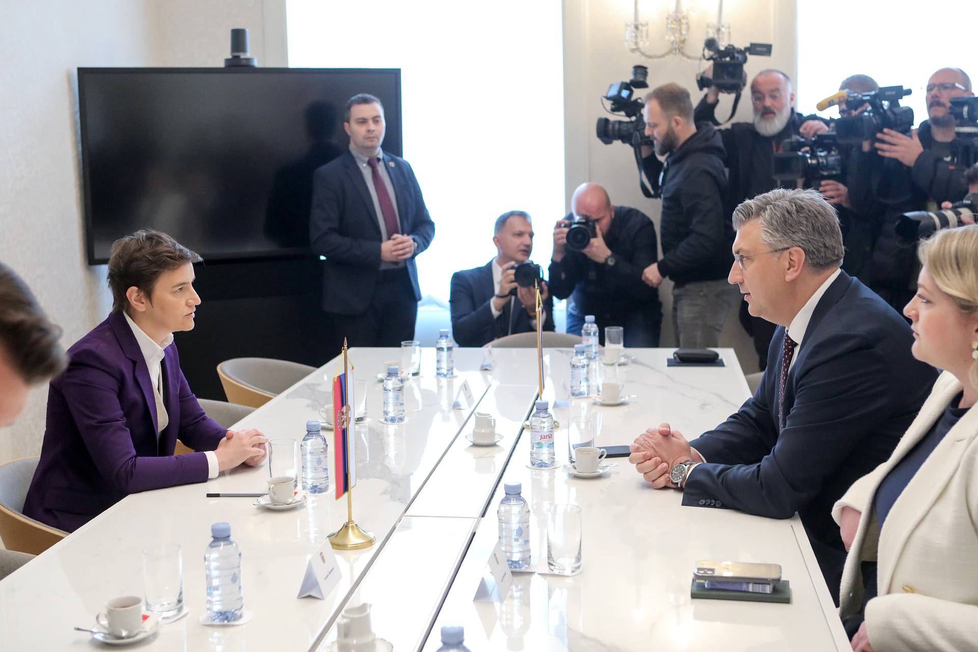 Zagreb: Premijer Plenković sastao se sa srpskom premijerkom Anom  Brnabić u Banskim dvorima 