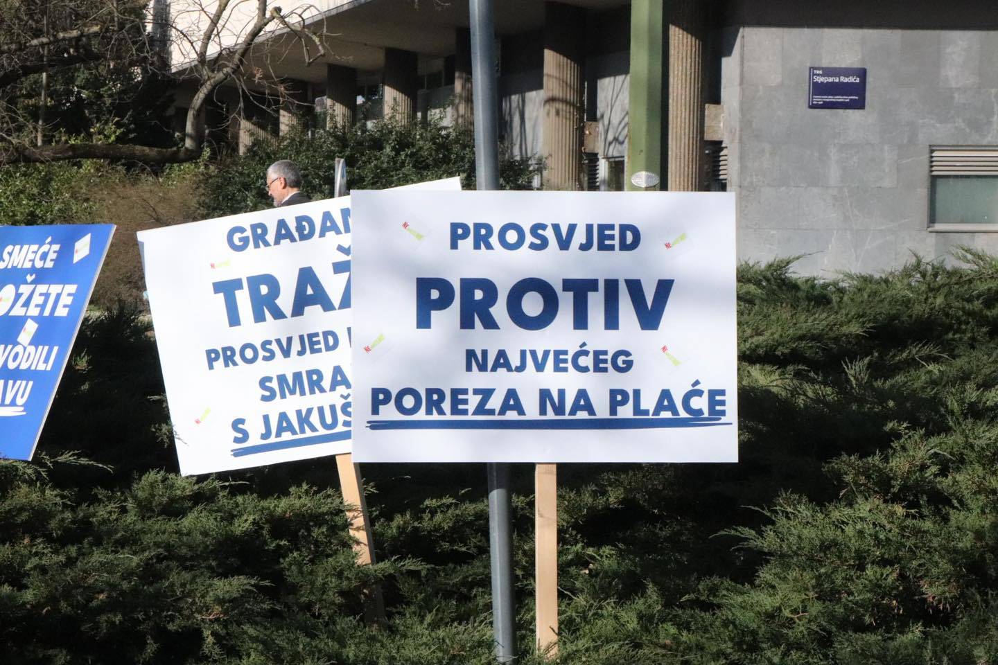 Mladež HDZ-a oplela po oporbi: Grad pun smeća samo su neki od 'uspjeha' NEMožemo i SDP-a