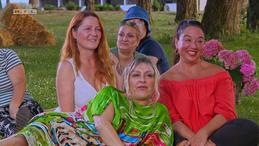 Poljupci padaju, ljubomora raste! Dejan bacio oko na tuđu djevojku, a Josip izgubio glavu