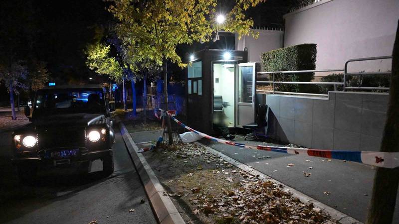 CRVENI ALARM U SRBIJI Ovdje je maloljetnik napao policajca kod ambasade Izraela. Ovaj ga ubio