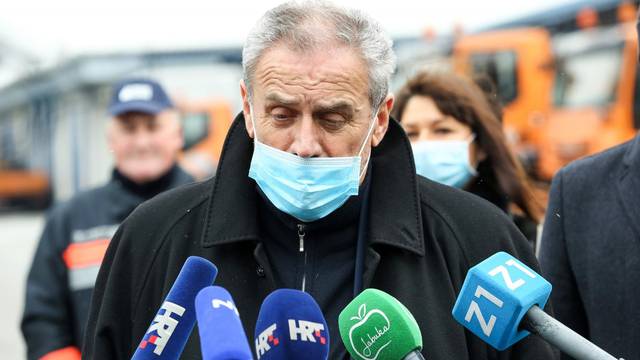Zagreb: Gradonačelnik Milan Bandić sazvao stožer Zimske službe